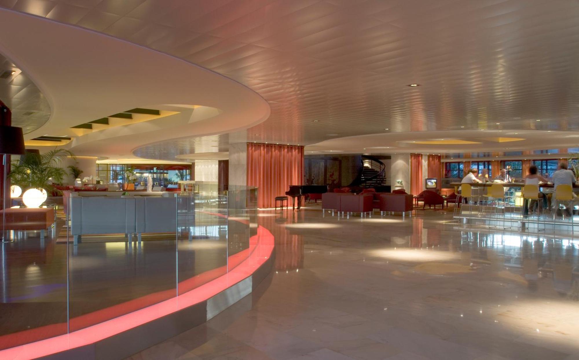 Pestana Casino Park Hotel & Casino Funchal  Exterior photo The lobby of the hotel