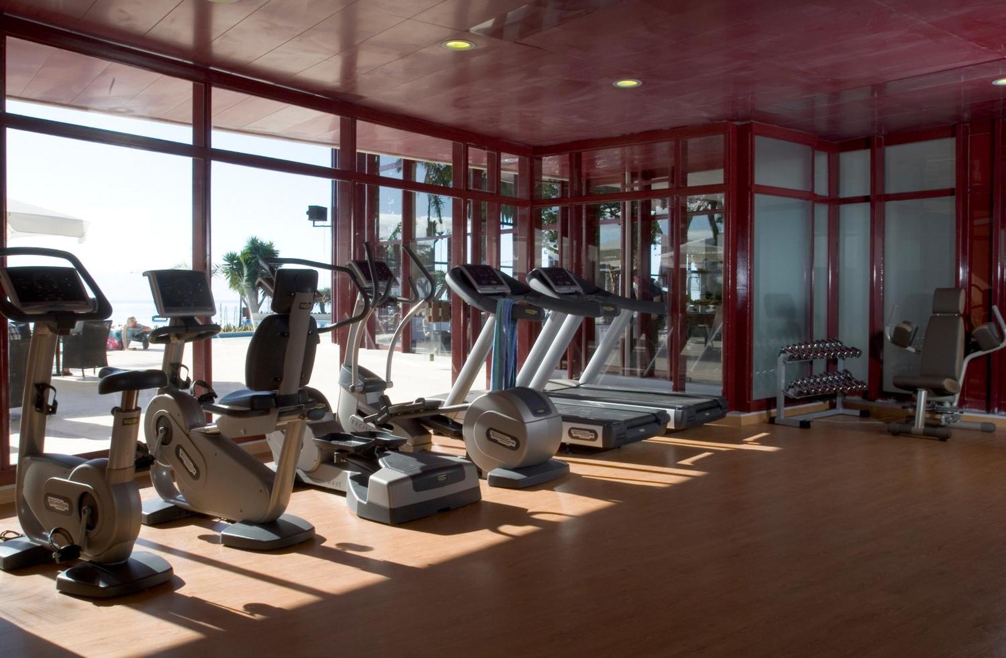 Pestana Casino Park Hotel & Casino Funchal  Exterior photo The gym at the hotel